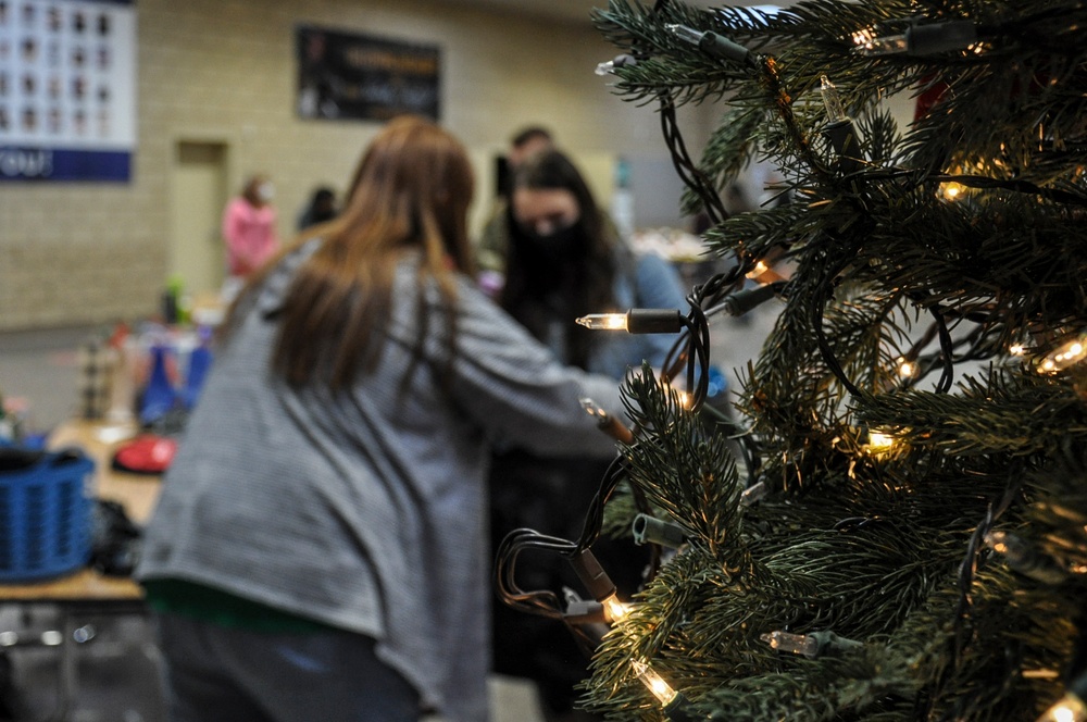 Child and Youth Program hosts Santa's Workshop