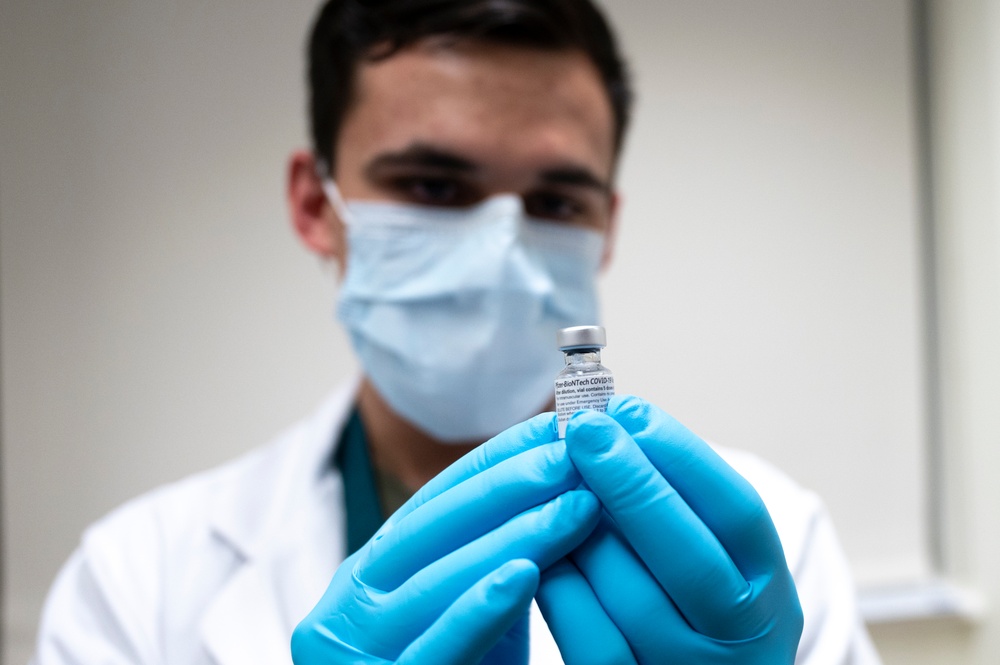 Walter Reed Medical Personnel Prepare COVID-19 Vaccine