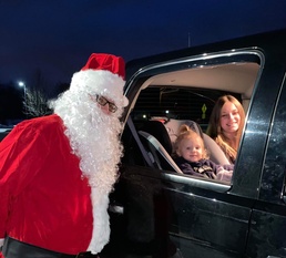 FRG, Rear Det provide holiday cheer to children of deployed Pa. Guardsmen