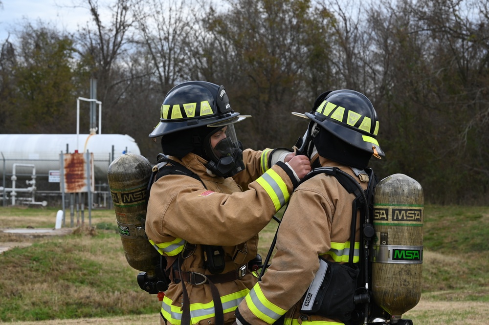 Reserve Citizen Airmen conduct &quot;HazMat&quot; exercise