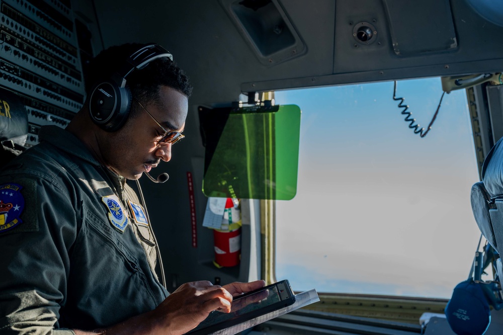 Dover C-17 aircrew train for global operations