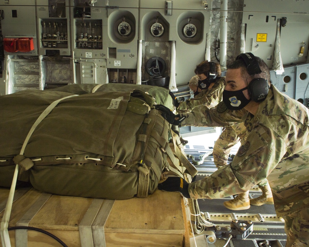 AMC Commander Gen. Van Ovost visits Team Pope