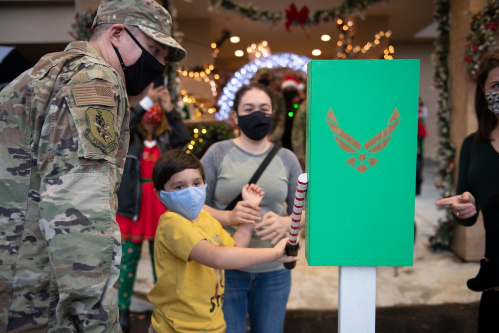 23d FSS host virtual tree-lighting ceremony