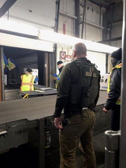 USMS supports initial COVID-19 shipments -2