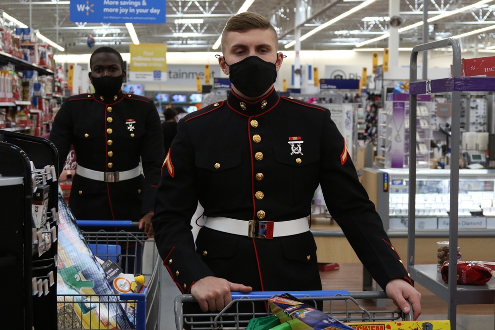 Reserve Marines support Toys for Tots in Frederick