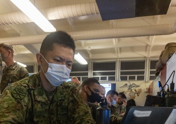 III MEF commanding general visits Yama Sakura 79