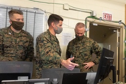 III MEF commanding general visits Yama Sakura 79