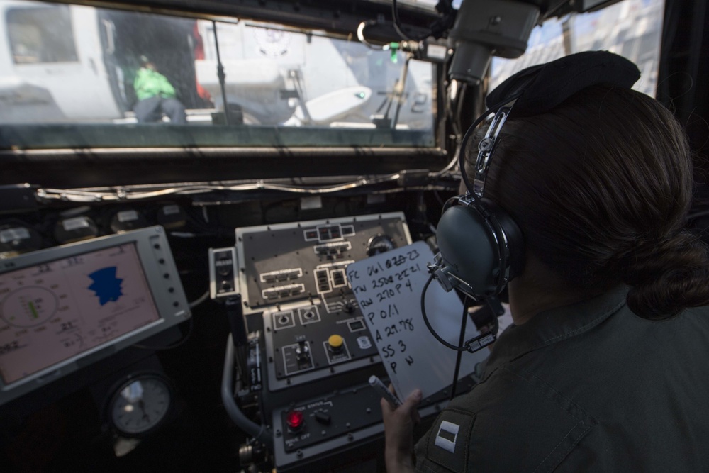 Flight Operations Aboard USS Thomas Hudner (DDG 116) with the &quot;Grandmasters&quot; of Helicopter Maritime Strike Squadron (HSM) 46