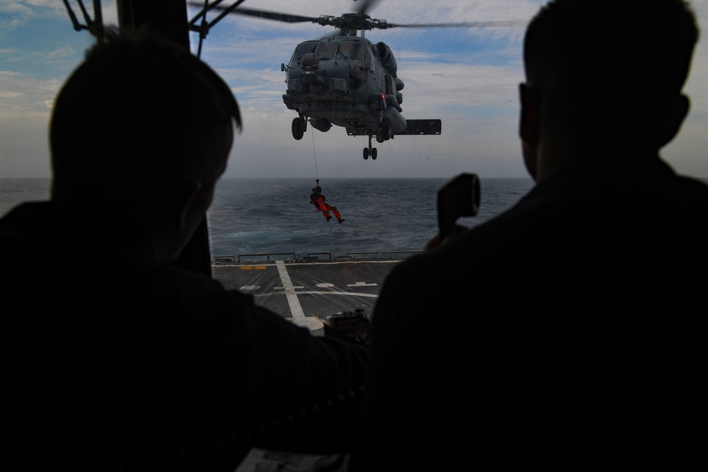 USS Thomas Hudner (DDG 116) Participates in Search-and-Rescue Live-Hoist Drills with The Royal Danish Navy Air Squadron Eskadrille 723, O-Sek