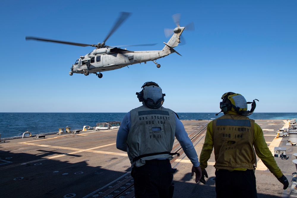 DVIDS - Images - HSC 6, USS Sterett Conduct Flight Operations [Image 5 ...