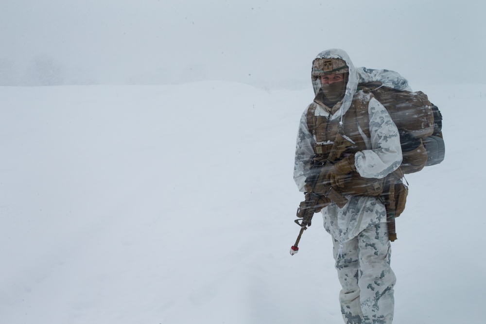 3/8 and JGSDF set up a perimeter in extreme cold weather