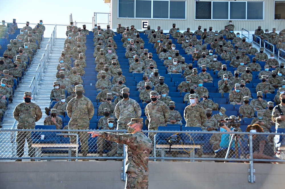 Lt. Gen. Pat White addresses soldier concerns