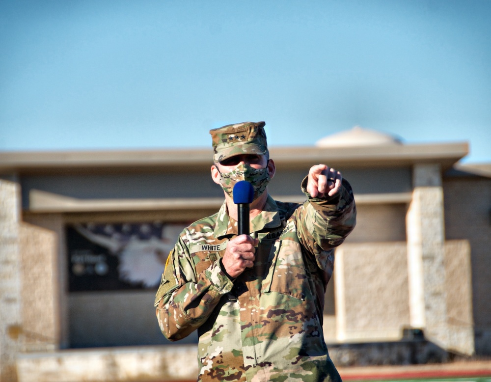 Lt. Gen. Pat White addresses soldier concerns