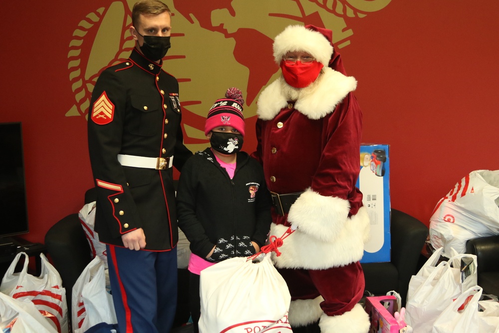 Recruiting Substation Raleigh Receives Toys for Tots donations
