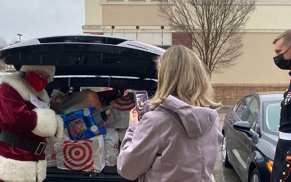 Recruiting Substation Raleigh Receives Toys for Tots donations