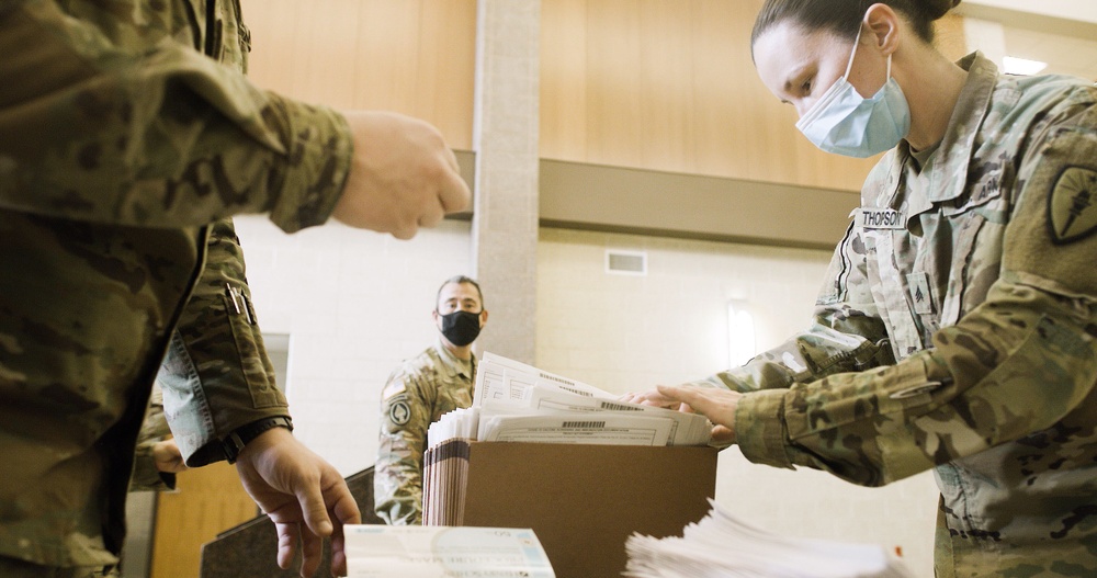 Frontline Hoosier Guardsmen receive COVID vaccination