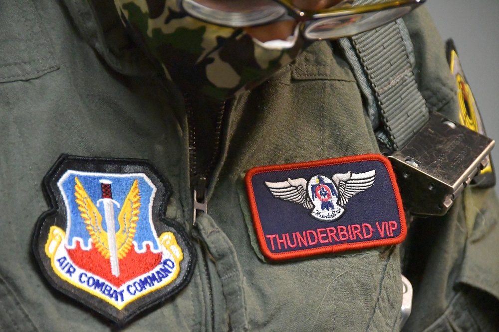 Georgia Hometown Hero flies with the Thunderbirds