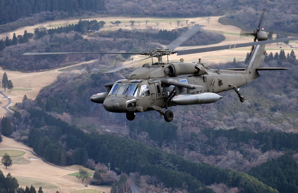 U.S. Army Aviation Battalion Japan participates in rehearsal flight with JGSDF