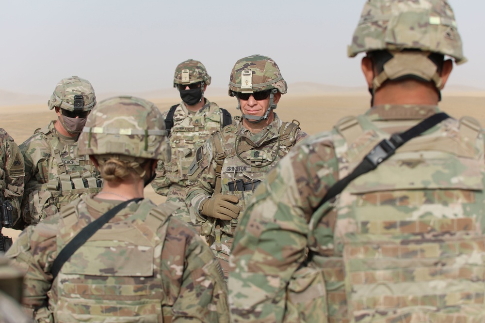 SMA visits Soldiers in Kuwait