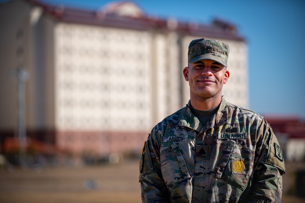 Commissary in Quarantine: Humphreys volunteers shop for quarantined Soldiers, families