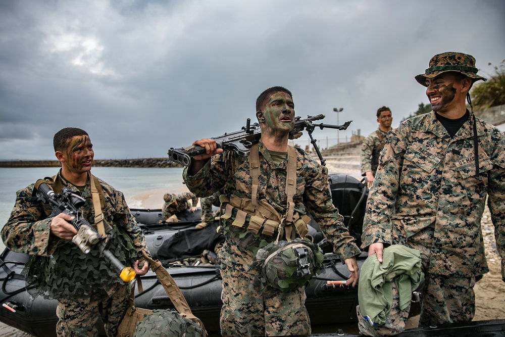 DVIDS - Images - Kilo Company, 31st MEU prepares for simulated boat ...