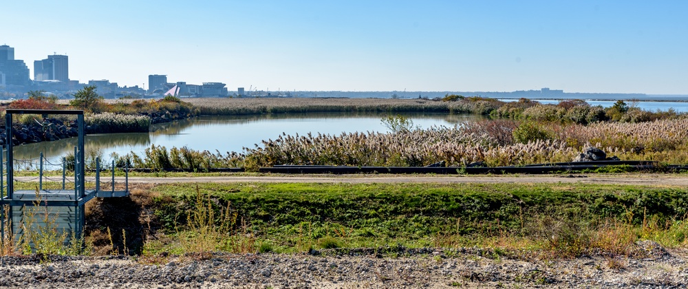 Cleveland Harbor dredging and pump-out