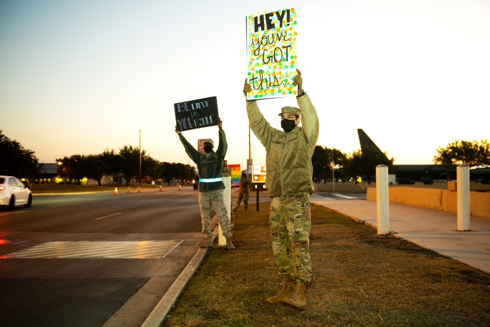 M&amp;FRC, senior NCOs spread holiday cheer at JBSA-Lackland
