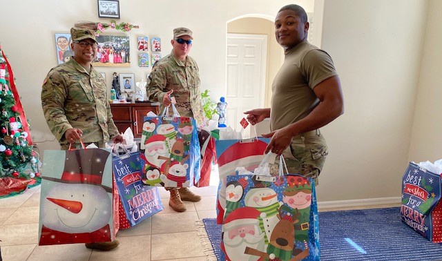 Gators, community collect toys for Soldiers