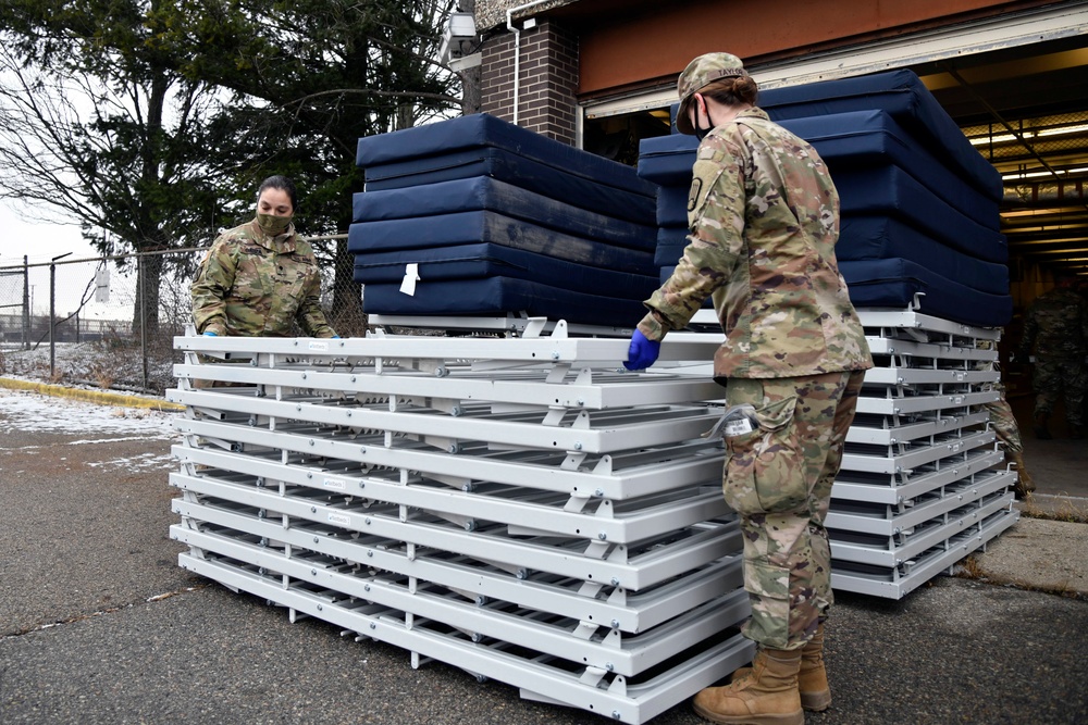 Joint Task Force 172 assists homeless shelter setup