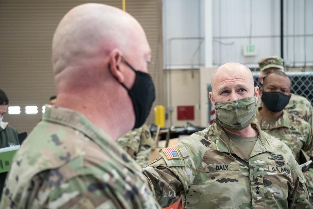 Army Materiel Command Commanding General visits 69th ADA at Fort Hood