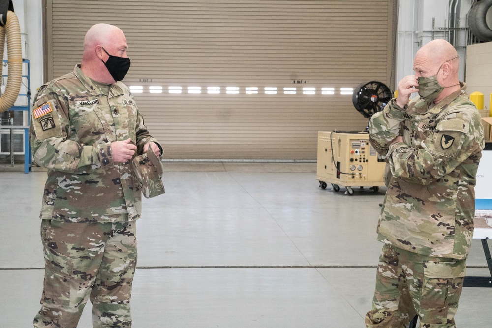 Army Materiel Command Commanding General visits 69th ADA at Fort Hood