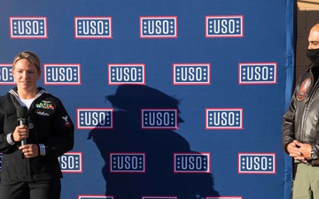 HSC 14 Sailor presented USO Service Member of the Year award