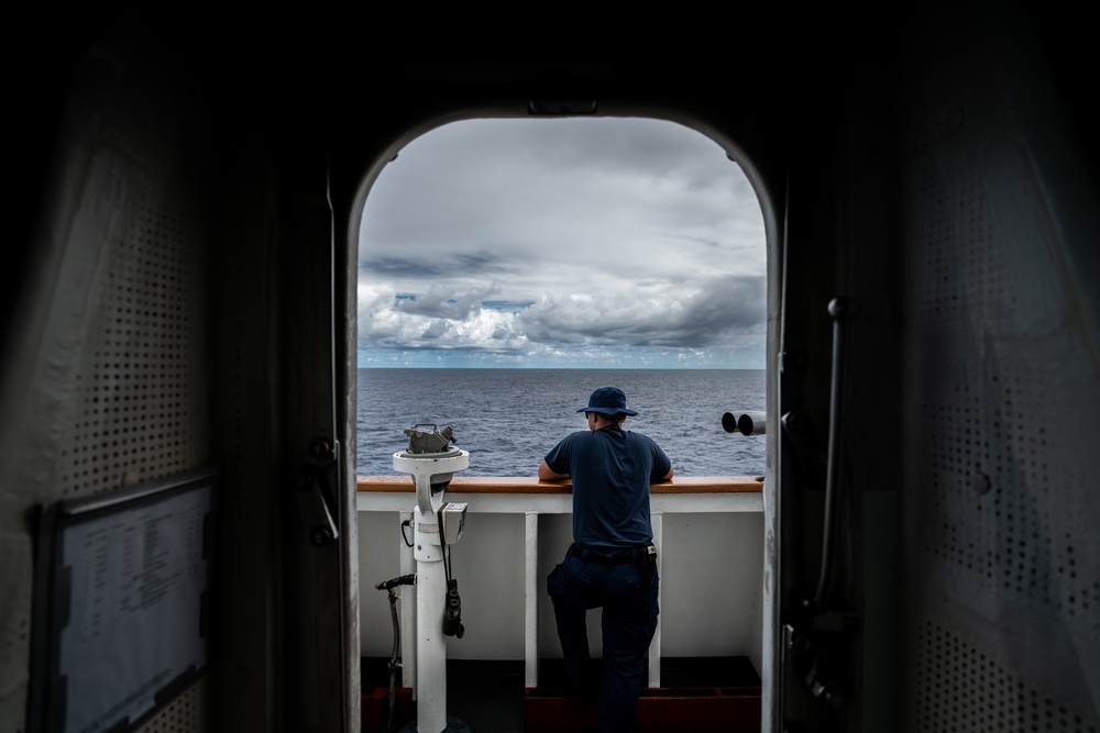 USCGC Waesche transits the Pacific Ocean