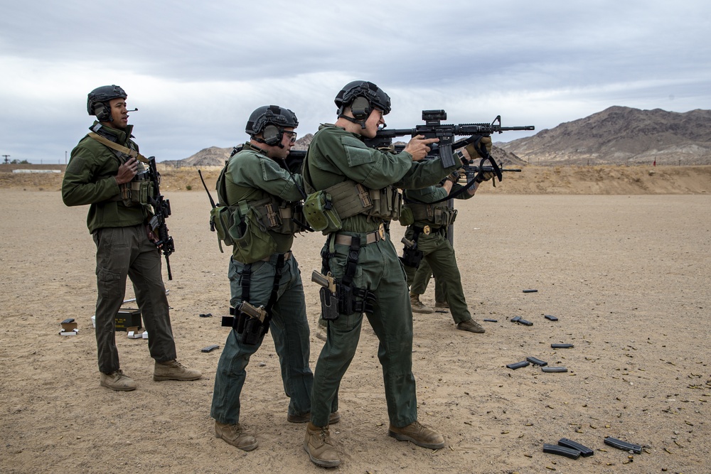 Shoot, move, communicate: MCAGCC SRT conducts familiarization training