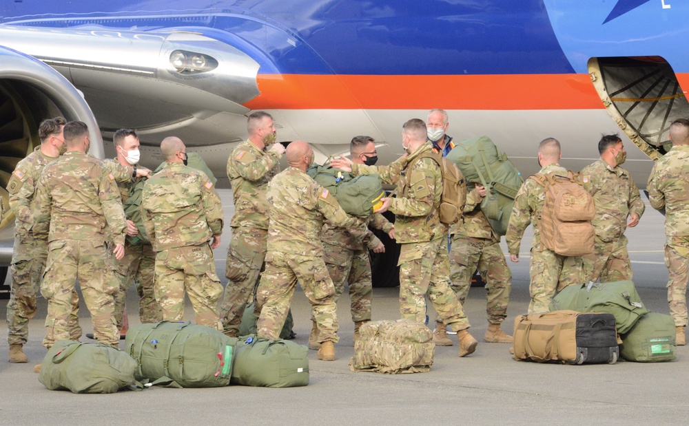 Oregon National Guard Soldiers return from Deployment in Kosovo