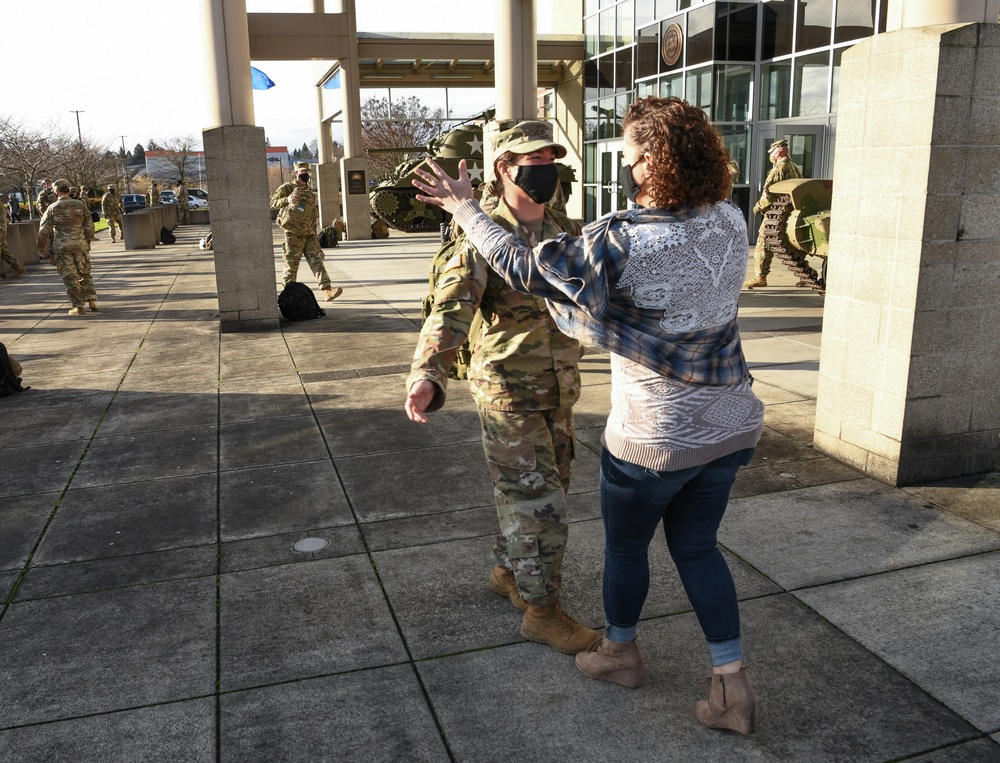 Oregon National Guard Soldiers return home from Deployment in Kosovo