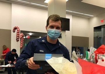 Coast Guard holiday drive