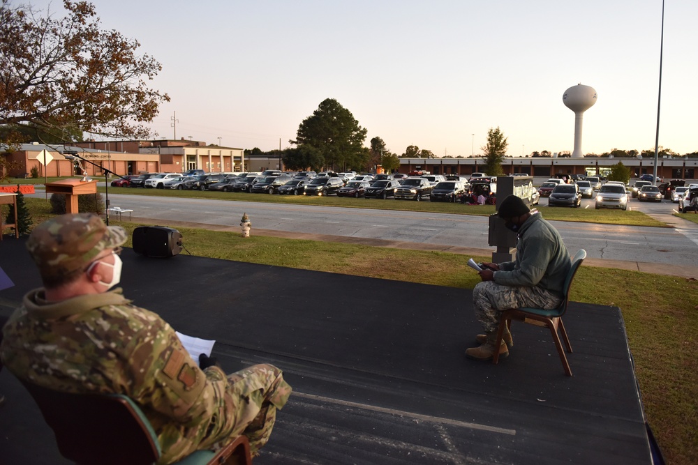Robins AFB Chapel hosts Christmas Tree Lighting