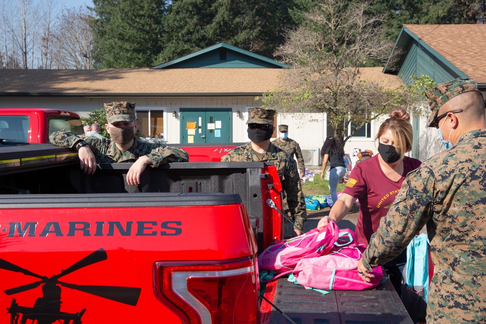 Marines Give Back to Their Community After Wildfires
