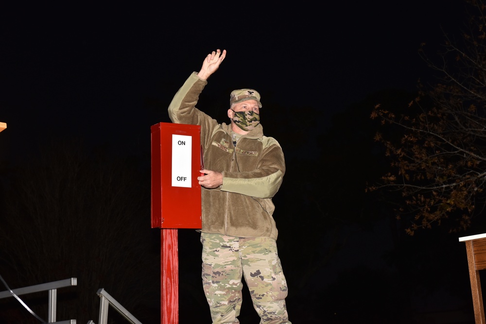 Robins AFB Chapel hosts Christmas Tree Lighting
