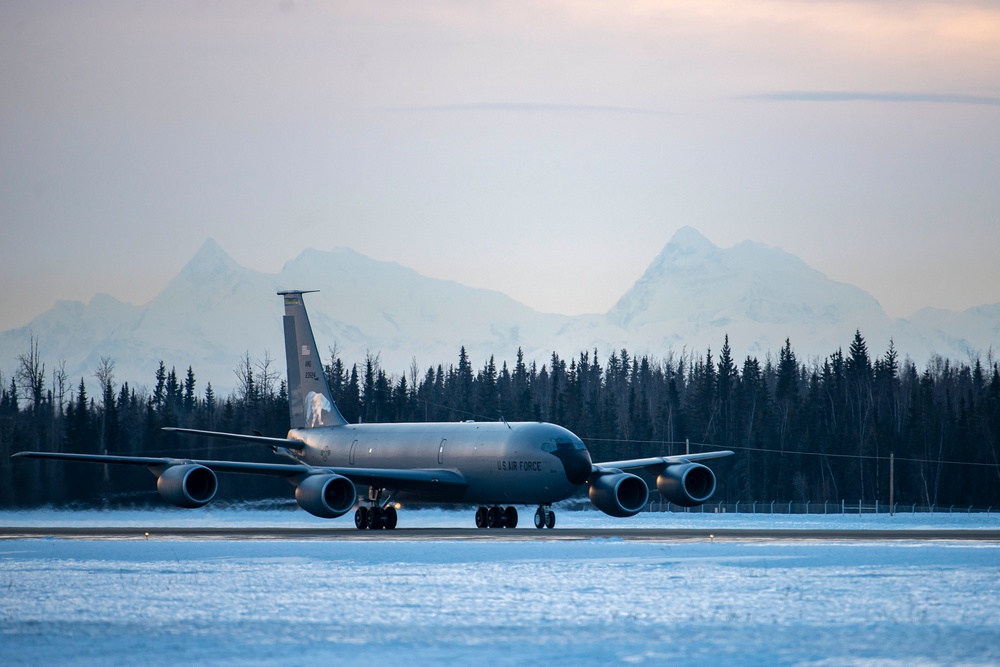 Eielson AFB team exercised rapid combat readiness, demonstrates arctic ability