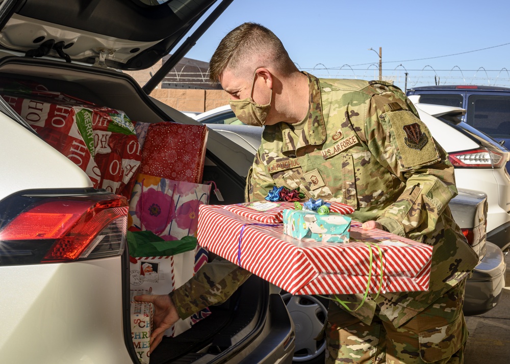 Community gives to military families through Operation Warm Heart