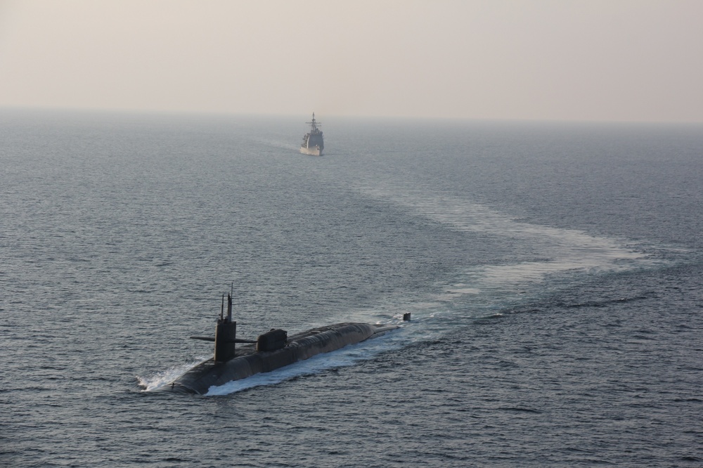 USS Georgia Transits Strait of Hormuz