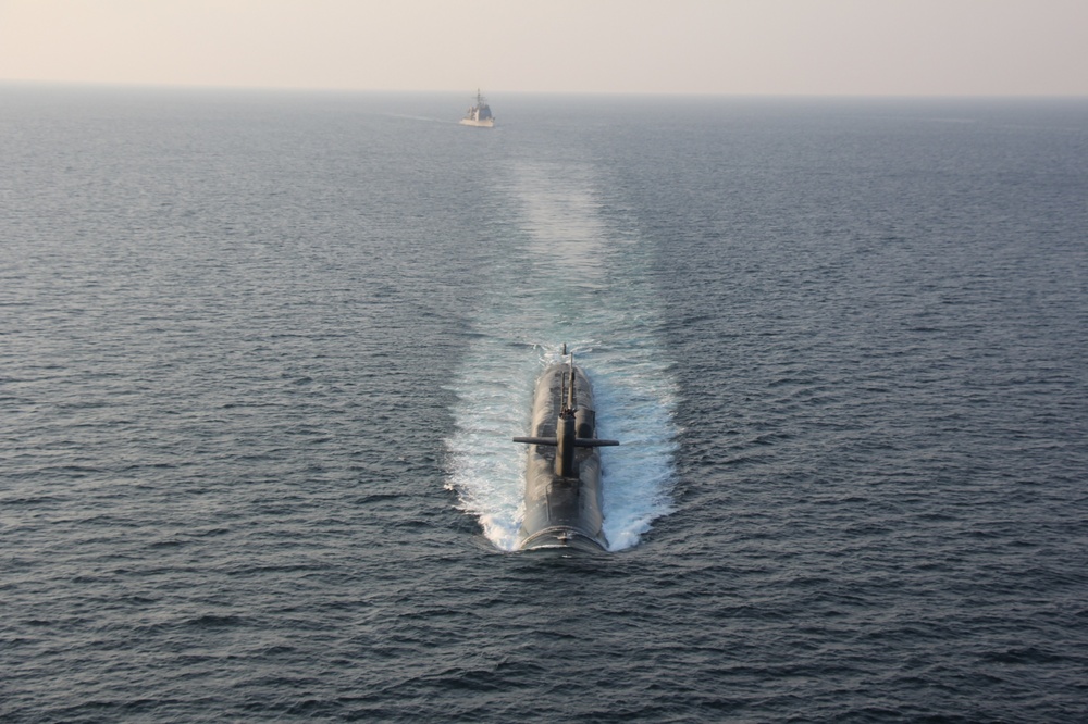 USS Georgia Transits Strait of Hormuz