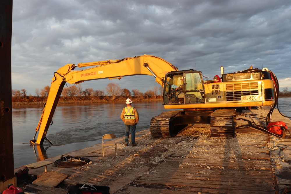 Kansas City District work barge with track-hoe and hydrodynamic dredge