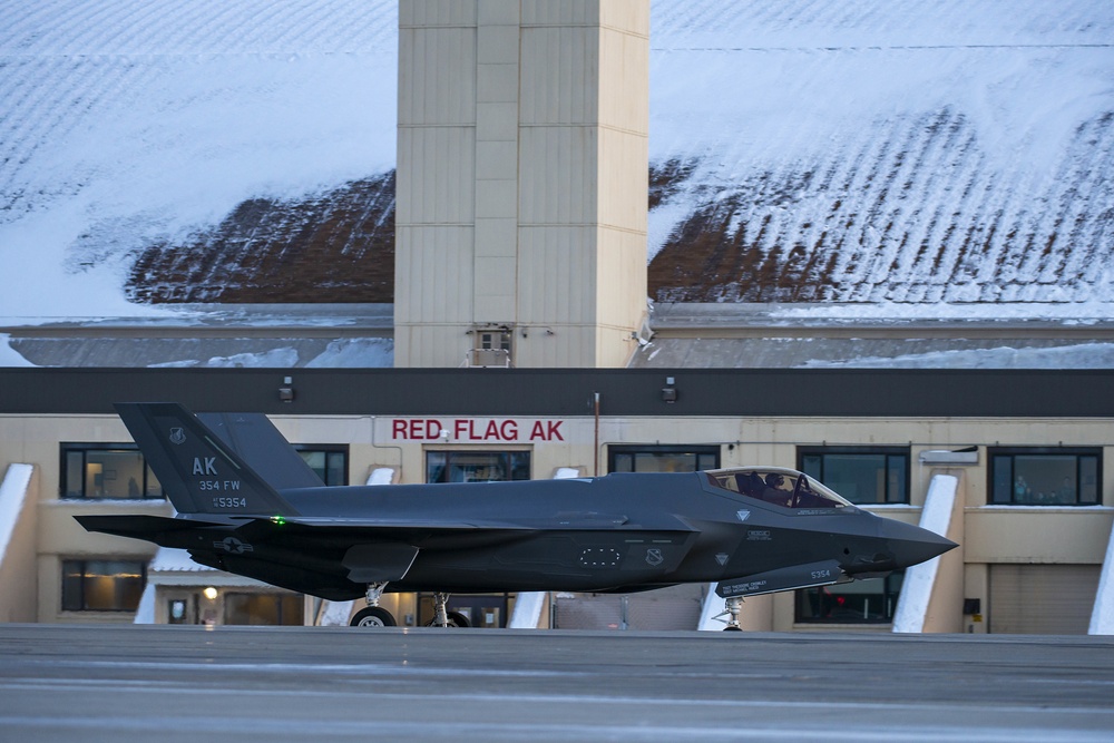 Eielson AFB team exercised rapid combat readiness, demonstrates arctic ability