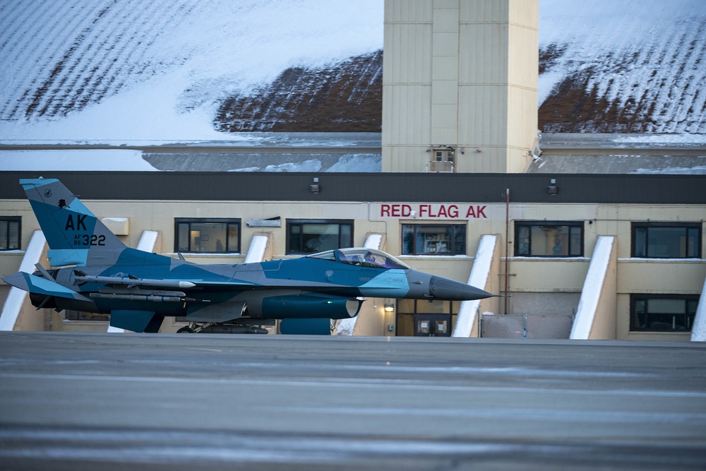 Eielson AFB team exercised rapid combat readiness, demonstrates arctic ability