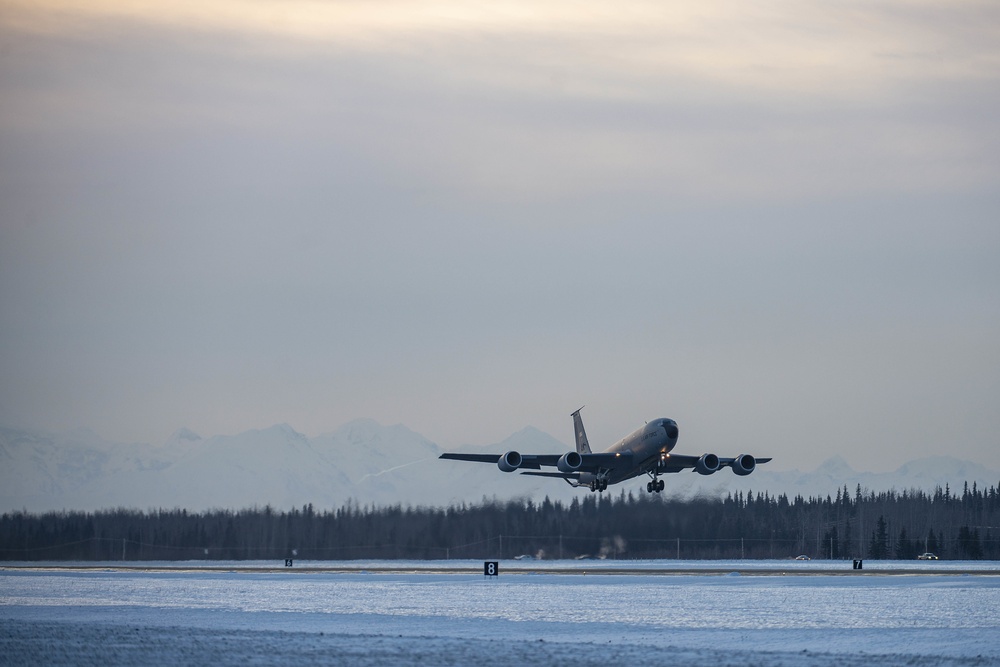 Eielson AFB team exercised rapid combat readiness, demonstrates arctic ability