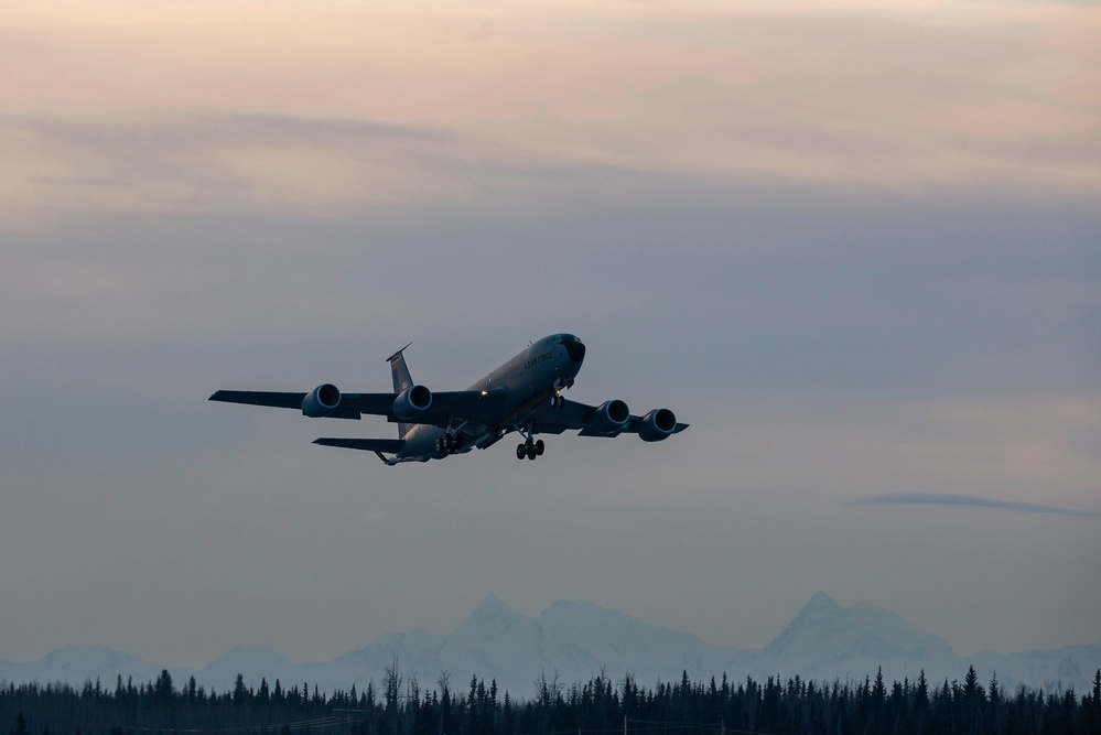 Eielson AFB team exercised rapid combat readiness, demonstrates arctic ability