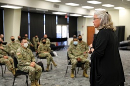 Retired CW5 Pace visits 1CD Band